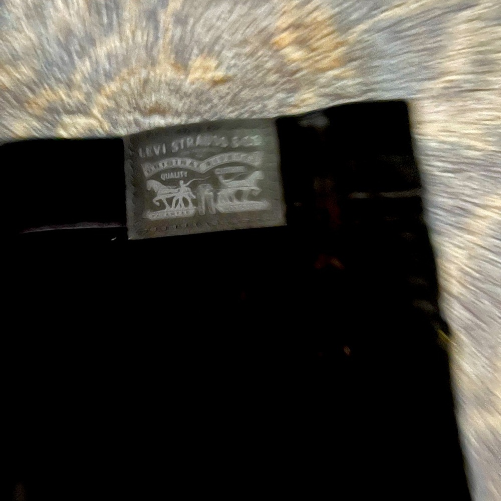 NWT Levi’s 311 Shaping Skinny Jeans.